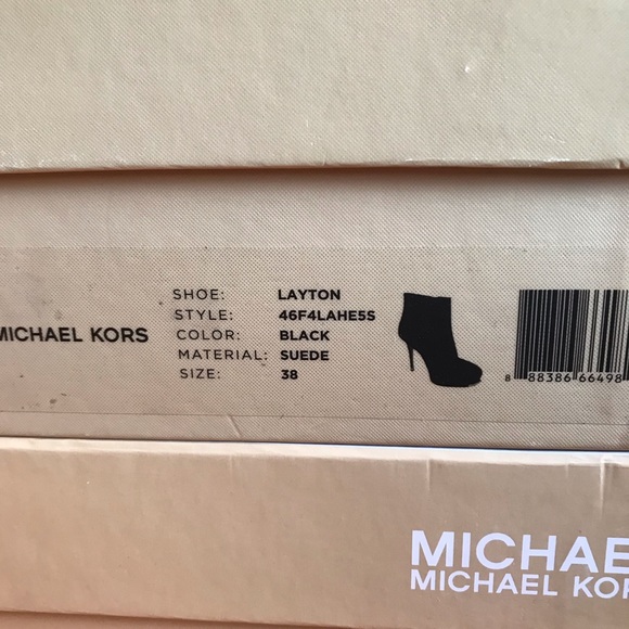 Gorgeous Michael Kors Black Suede Booties - Picture 8 of 8